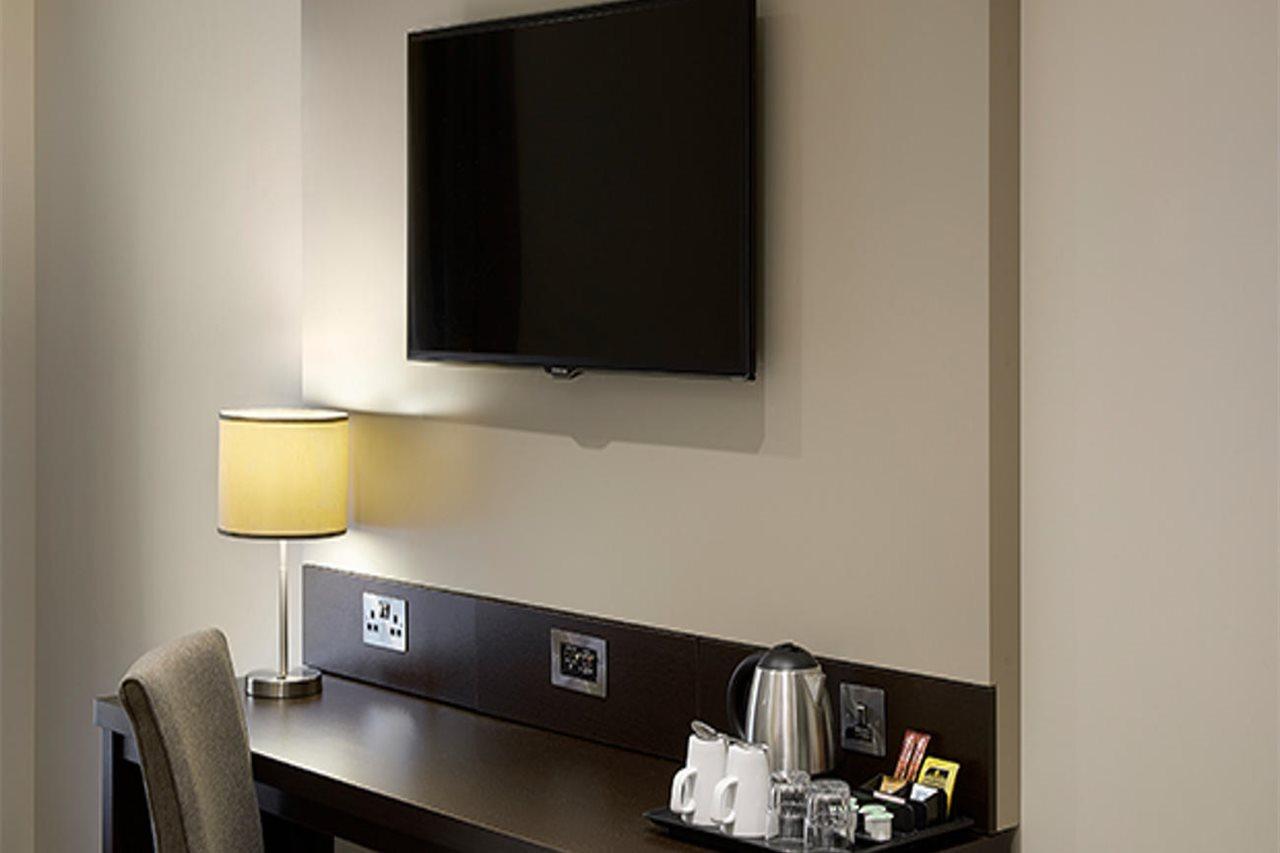 Premier Inn Watford Central 外观 照片