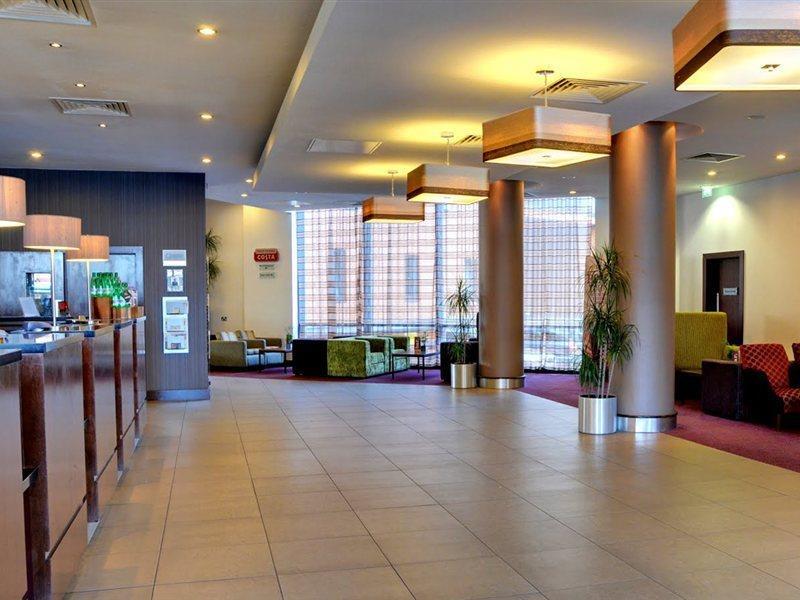 Premier Inn Watford Central 外观 照片
