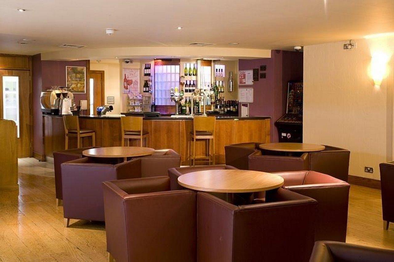 Premier Inn Watford Central 外观 照片