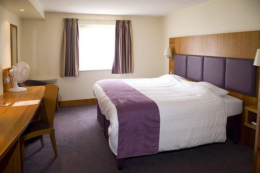 Premier Inn Watford Central 外观 照片