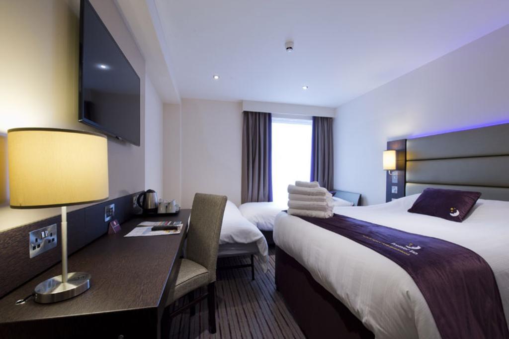 Premier Inn Watford Central 外观 照片