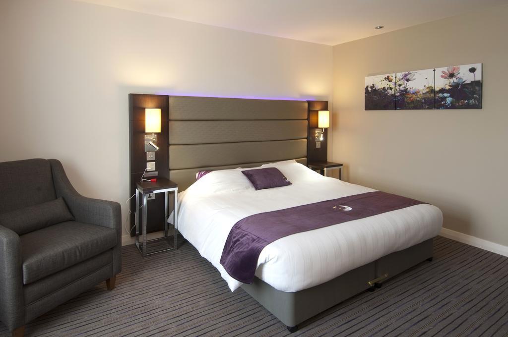 Premier Inn Watford Central 外观 照片
